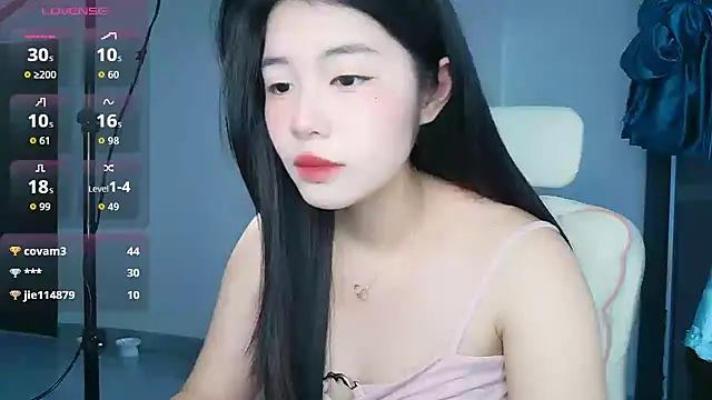 美女-yaya-777在线直播