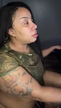 Webcam Model (NeliaHexxen)  is live.Free join now!