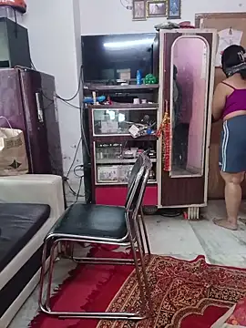 Webcam Model (Ivy-09)  is live.Free join now!