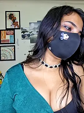 Webcam Model (Noor-Bold)  is live.Free join now!