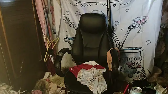 Ombeline1 Live Webcam on Stripchat