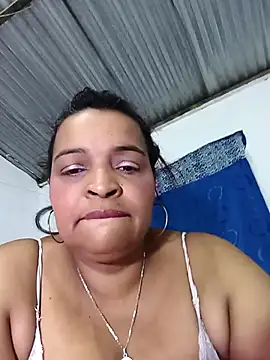 Webcam Model (_violetta_-) is live