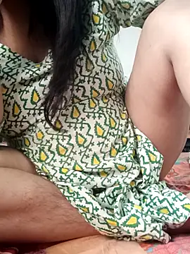 Webcam Model (cooler_007)  is live.Free join now!