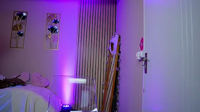 sabrinajade (F teen) - Finger Ass