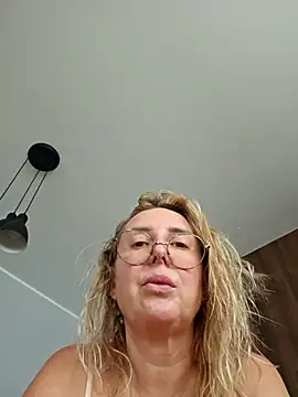 mariarichi_ (F milf) - For my pleasure..ladt tip 5 m control