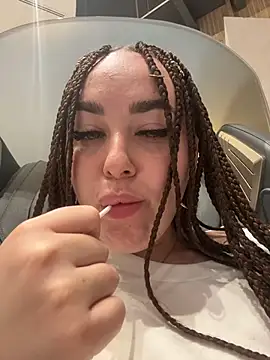 kirasunshine (F young) - take off panties and 30 spanks on the bu