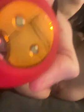 Webcam Model (Annaluvv)  is live.Free join now!