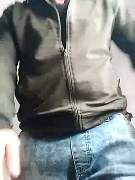 ivan9iutt (Ask my age) - привад шов покажу член