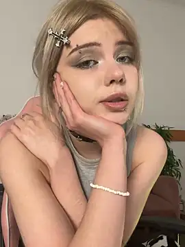 MoonlightGrace webcam