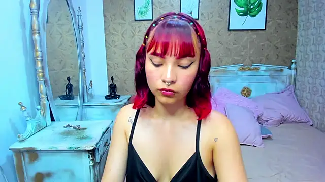 Megane_whitte webcam