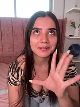 Webcam Model (salomecute21)  is live.Free join now!