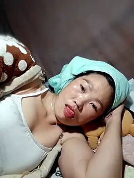 Webcam Model (blonde_blg)  is live.Free join now!