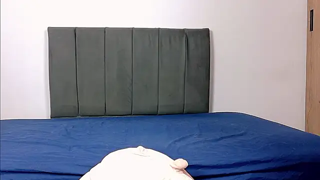 whitesun_01 - WhiteSun_01's free webcam - UK Sex Cams