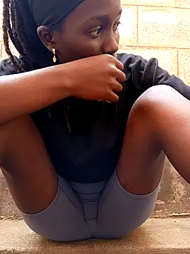 swirly_blac - Swirly_blac's free webcam - UK Sex Cams