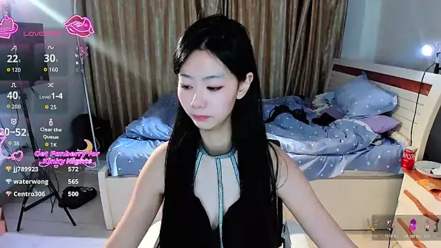 美女CCICOO在线直播