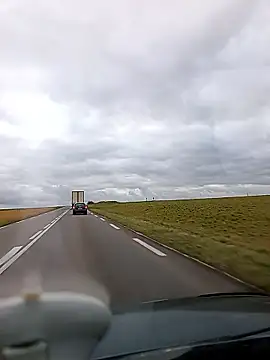 dam70 (Ask my age) - Flash petit sexe dans le camion