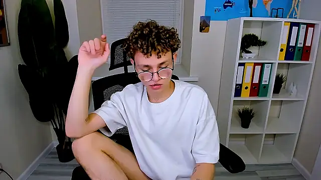 nathancurl - NathanCurl's free webcam - UK Sex Cams