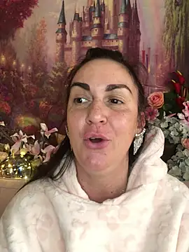 Webcam Model (Blanche-neige1)  is live.Free join now!