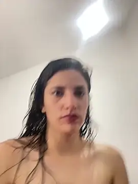 Webcam Model (Marestrella-25)  is live.Free join now!