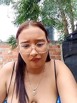 Webcam Model (young_dairy01)  is live.Free join now!