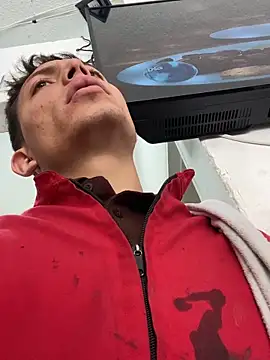 santiObrero – webcam model profile photo