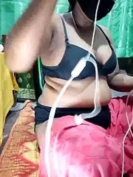 Webcam Model (Mistompa24)  is live.Free join now!