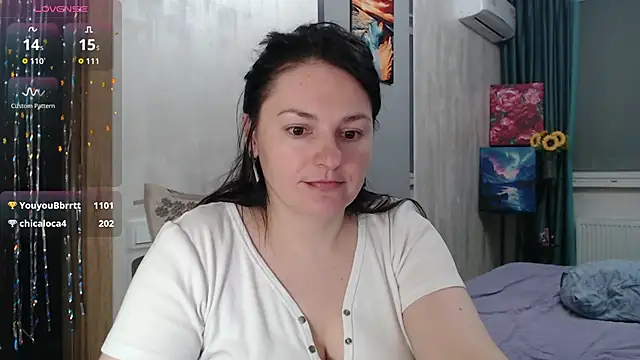 stacy_davice (F milf) - SHOW TITS