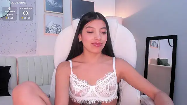 Tiffany_Low webcam stripchat model stream image