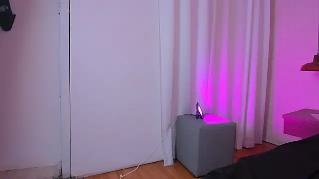 cloehill_ - Cloehill_'s free webcam