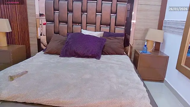 Webcam Model (salome_langly)  is live.Free join now!