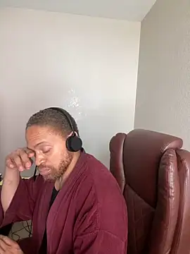 fathero1time (M mature) - 4000 tokens and I bust this NUT! 💰 💰💰