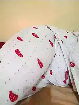 Webcam Model (Dalou3a12)  is live.Free join now!