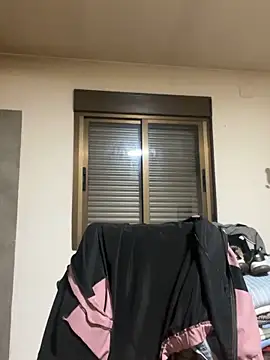 Webcam Model (_maracr19_)  is live.Free join now!