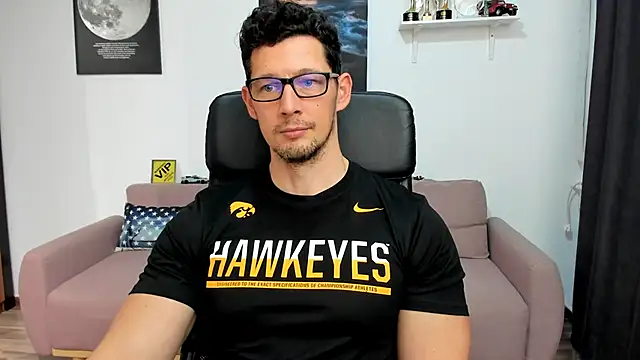 BrutusK08 Live Webcam on Stripchat