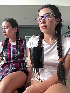 l0lita_sweet – webcam model profile photo