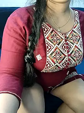 ssiya- (F young) - Show ass 🕳️