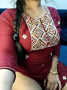 ssiya- (F young) - Show ass 🕳️