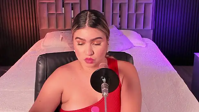 liiahfontaine - Liiahfontaine's free webcam