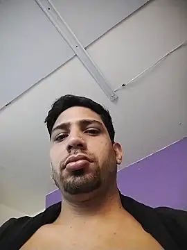 ashtoncooperr webcam