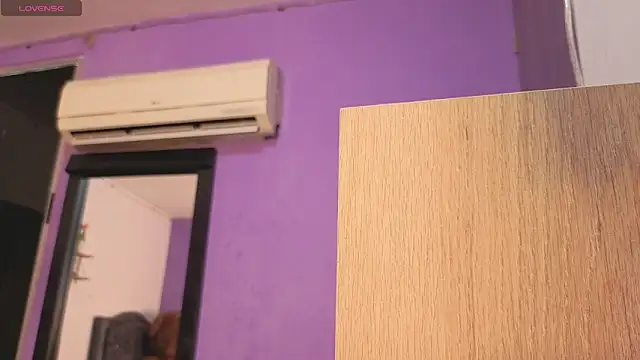 Webcam Model (NailaIsa)  is live.Free join now!