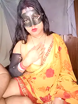 Hot_muskaan