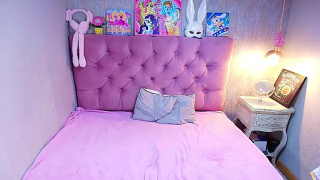 charlottemoonxz webcam