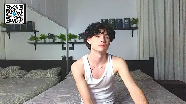 cute_mike (M twink) - flash ass
