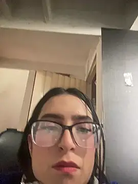 kloe_novoa (F young) - My friend sucks my tits