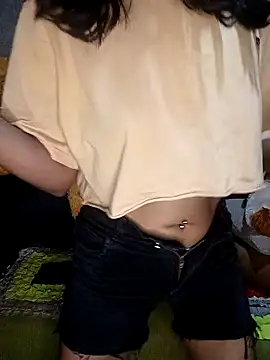 Webcam Model (emali_baba)  is live.Free join now!