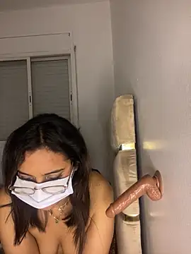 Webcam Model (JAMILA-ARABIC)  is live.Free join now!