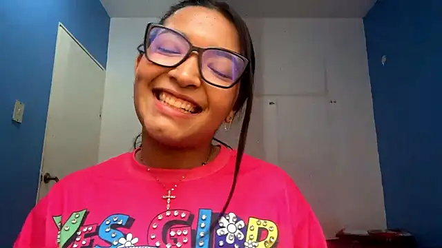 EstelleSchmeichel webcam