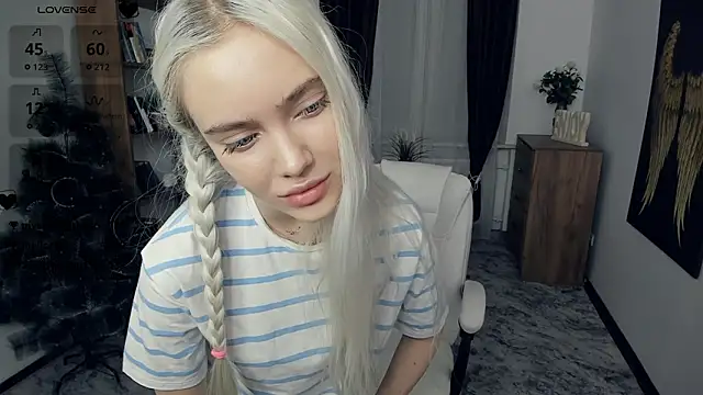 KristalCrowner webcam