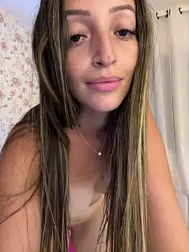 BelleLouiseVp Live Webcam on Stripchat