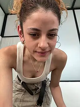 alana15 Live Webcam on Stripchat